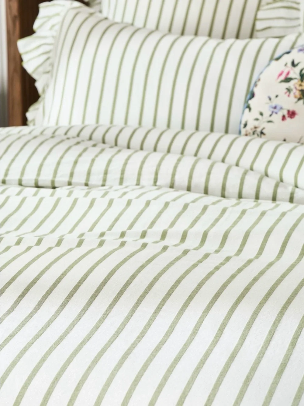 Anthropologie ruffled trim